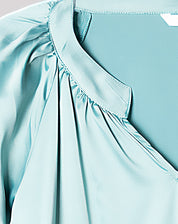 Blusa con Escote V