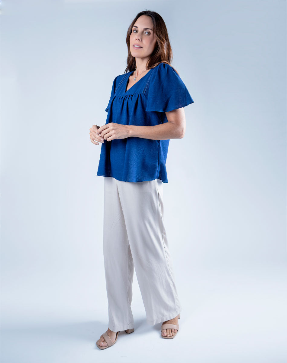 Blusa Tradicional Escote V