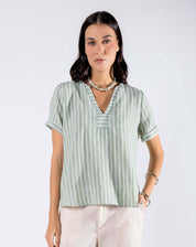 Blusa con Escote V