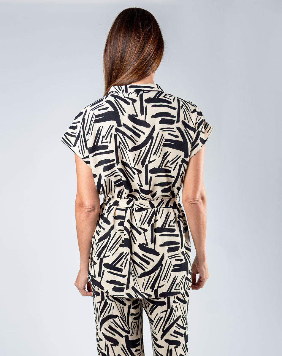 Blusa con Estampado Cuello Mao