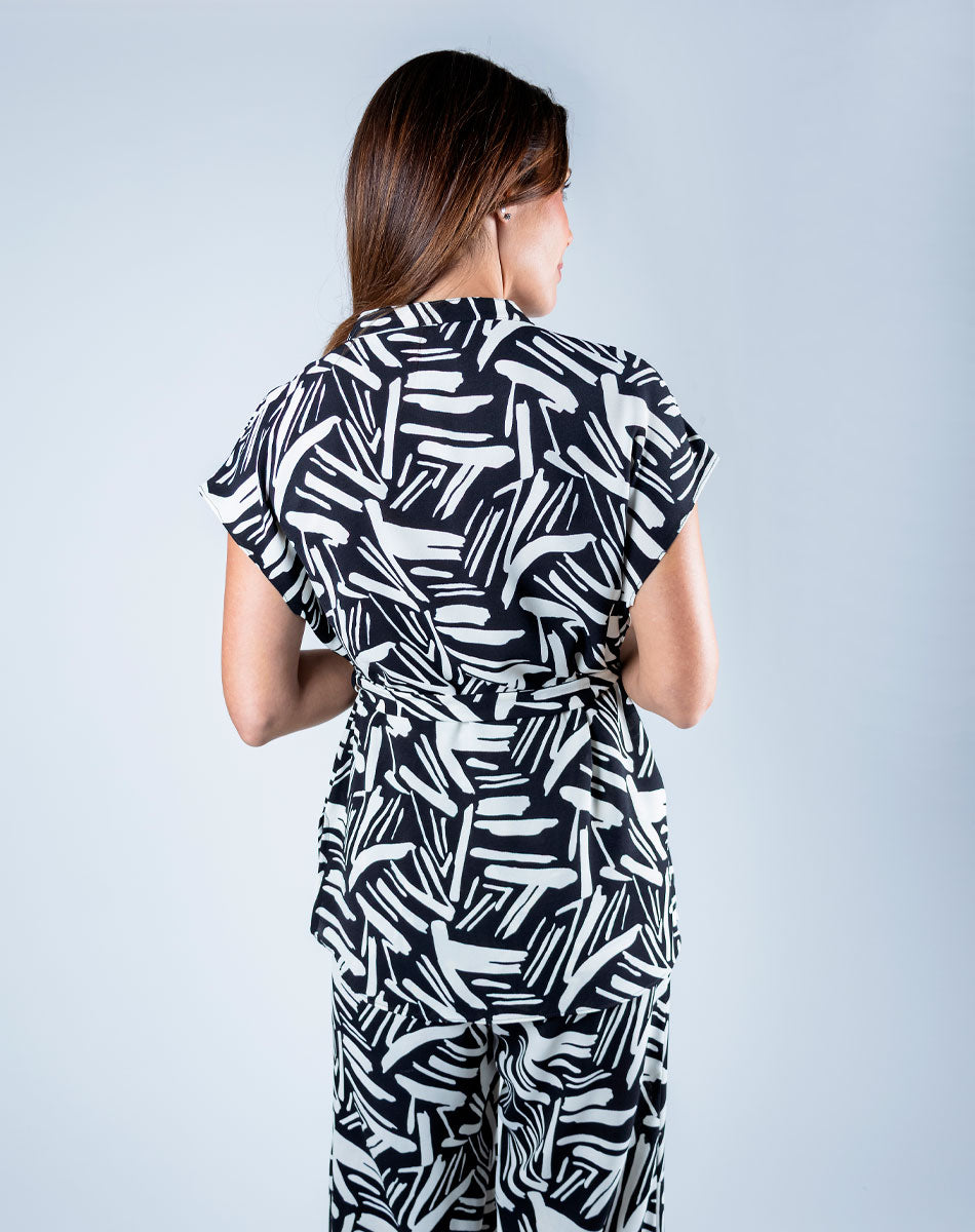 Blusa con Estampado Cuello Mao