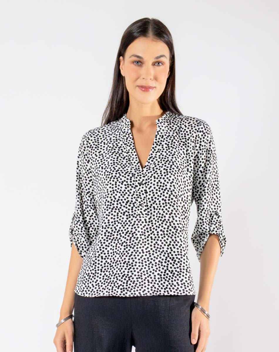 Blusa de puntitos