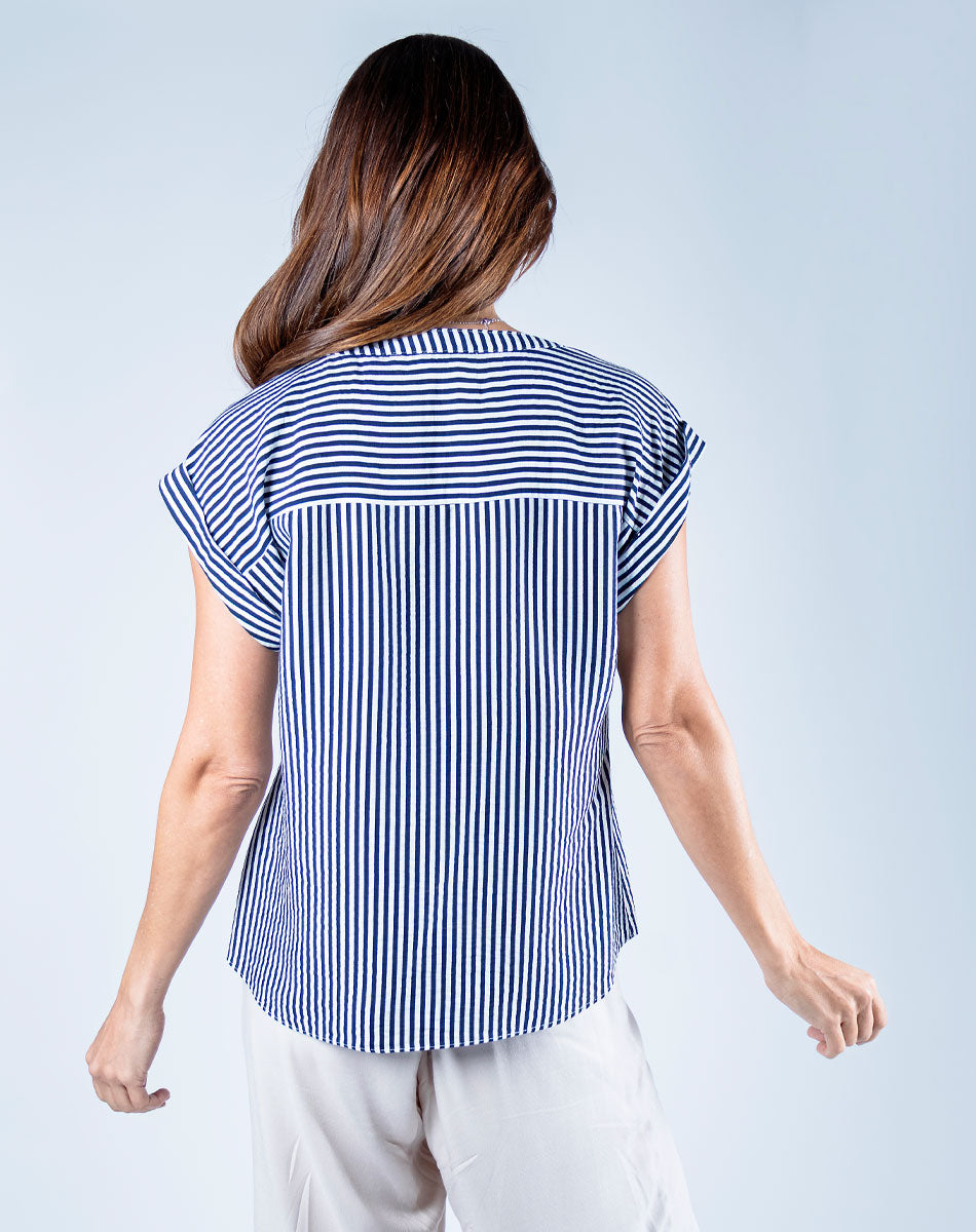 Blusa Ligera Cuello Mao