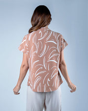Blusa Escote V con Estampado