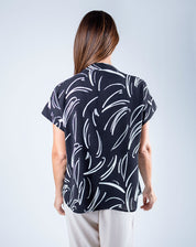 Blusa Escote V con Estampado