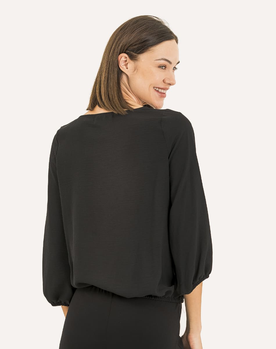 Blusa Con Escote Cuadrado